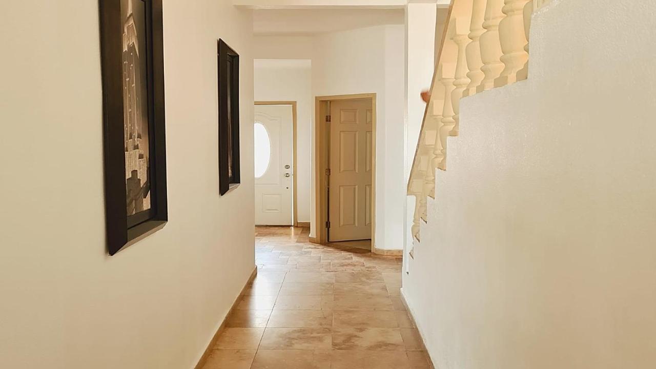 The Suites At Rocky Point 2 Luaran gambar