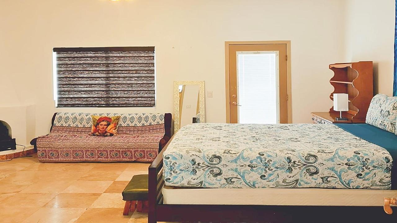 The Suites At Rocky Point 2 Luaran gambar